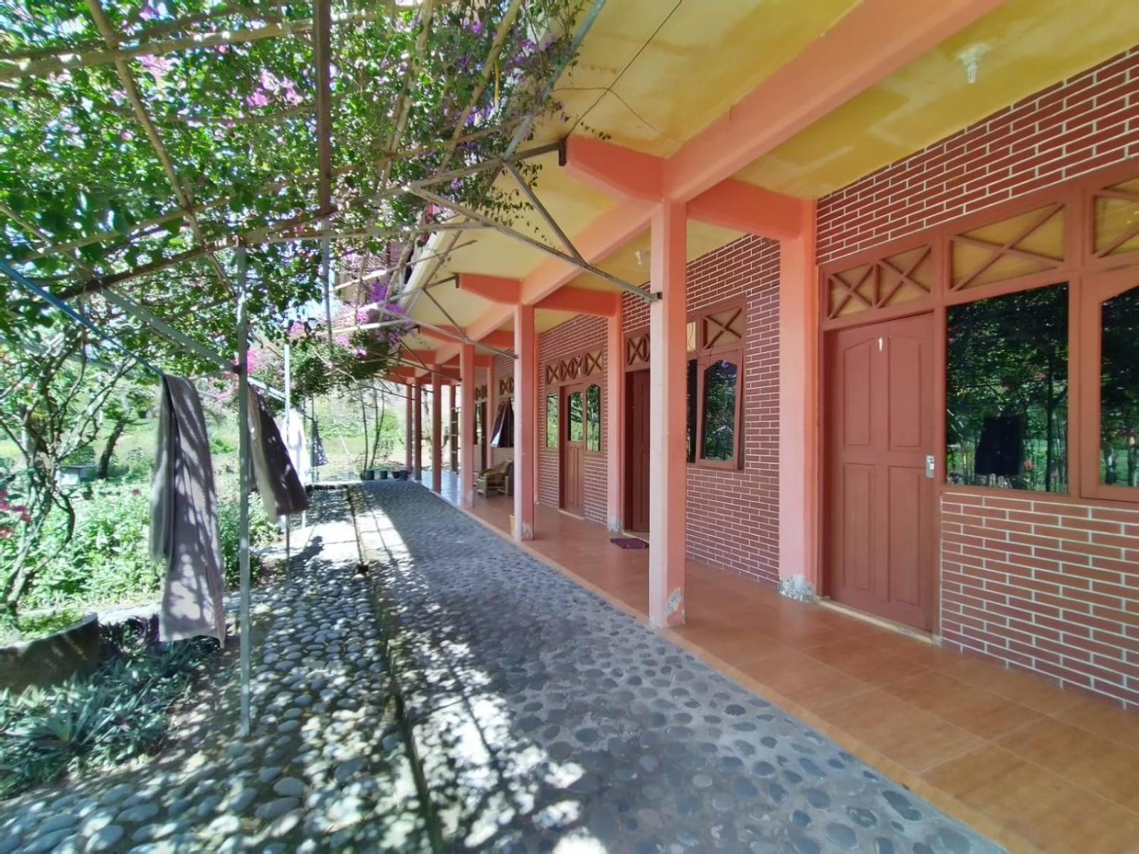 Supersuck Hotel Maluk Ngoại thất bức ảnh